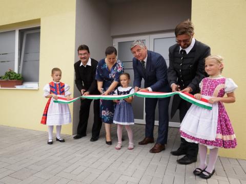Óvodaavatás Somorján Óvodaavatás Somorján